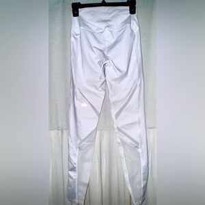ALO Epic Mesh Leggings White High Waist Yoga. Size medium. Worn once